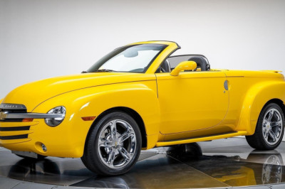 A Callaway Supercharger Fixes The Chevrolet SSR's One Single Flaw: Not Enough V8 Power