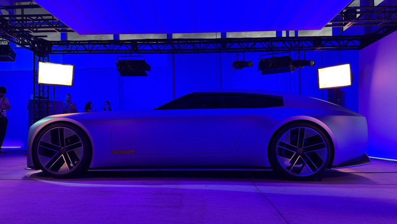 Jaguar's Best Cars Have Always Looked Like Space Ships And The Type 00 Concept Continues That Legacy