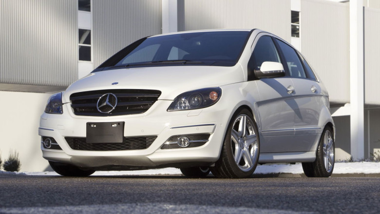 Cars You Forgot About: The One-Off Mercedes B55 V8