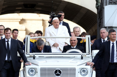 Pope Francis, Italy's Number One Car Fan, Squeezed In One Last Popemobile Ride Before Death At 88