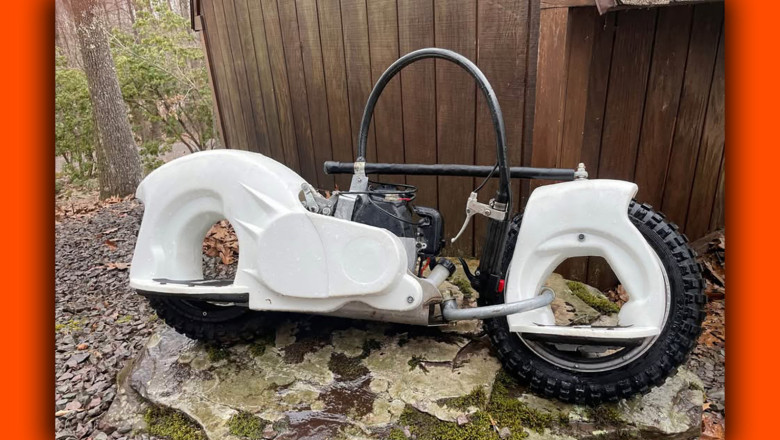 A Two-Stroke Offroad Skateboard Is The Only Transportation You Need