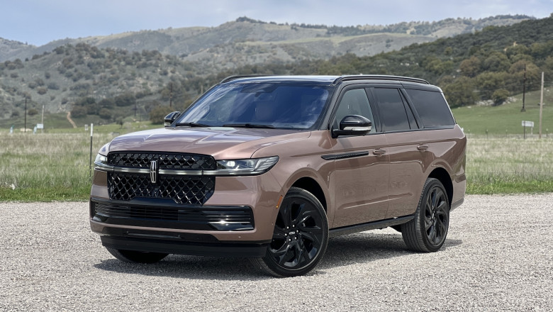 2025 Lincoln Navigator First Drive Review: A $100K Mobile Spa Day