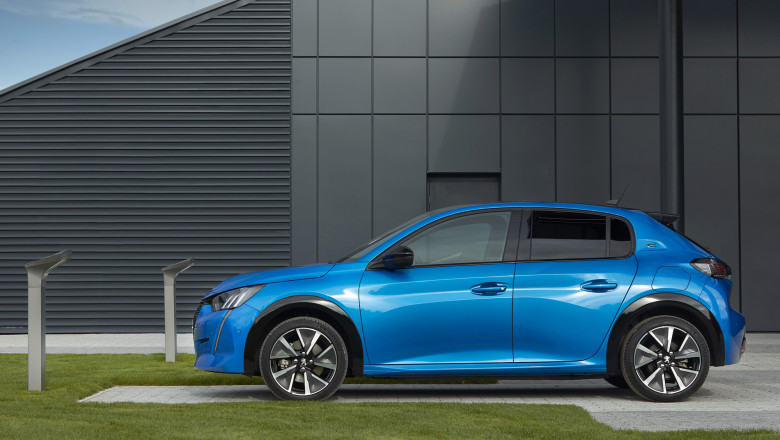 UK drives a boom in European car registrations with Tesla ahead in EV market