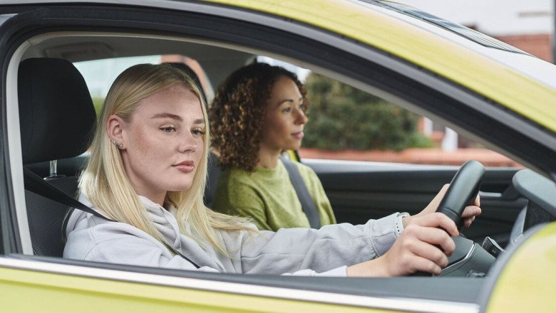 ‘I’m an ex-driving examiner - these are the most common mistakes people make’