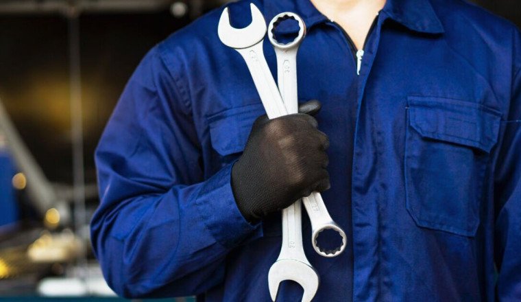 ‘I’m a mechanic - garages don’t want you to know this one tip’