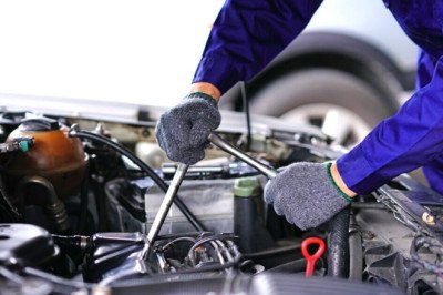 ‘I’m a mechanic - motorists at risk of major mistake which could damage vehicle'