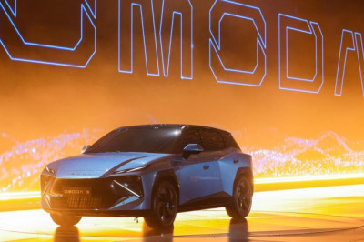 The beautiful new car from China that looks like a Lamborghini but only costs £30k