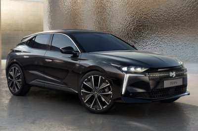 DS No4: new name, fresh face, option of electric power