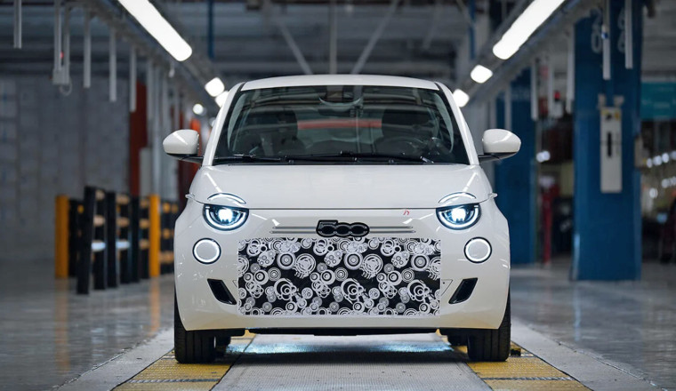 Electric Fiat 500 U-turn in switch to hybrid petrol power