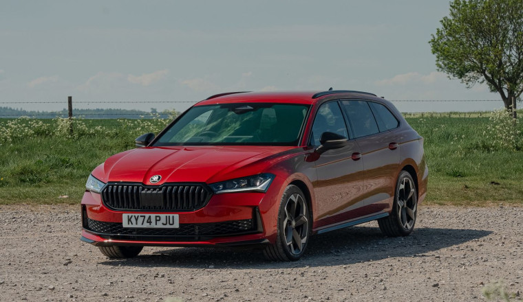 2025 Skoda Superb 2.0 TSI Sportline | UK Review