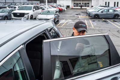 Car-buying frenzy continues, pushing new vehicle prices higher