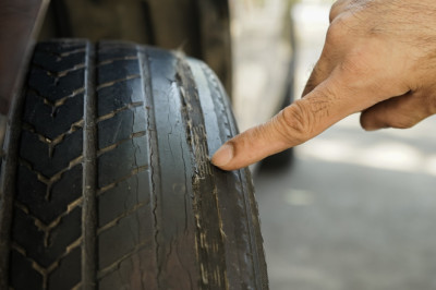 Do Tires Expire Before They Wear Out?