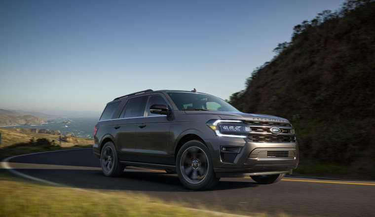 Ford recalls over 273K Expeditions and Navigators due to brake line issue
