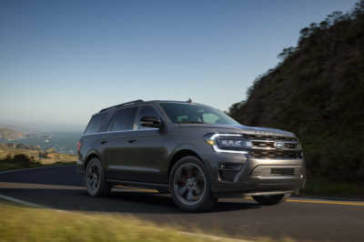 Ford recalls over 273K Expeditions and Navigators due to brake line issue