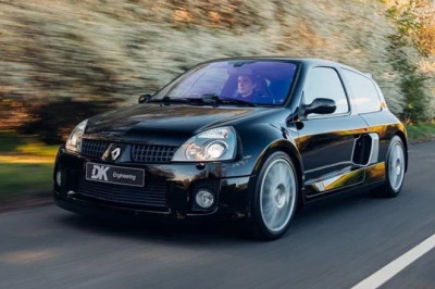 Forever garage hot hatches | Six of the Best