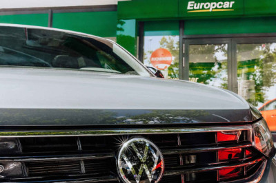 Car rental firm says EV demand up 139% in a year