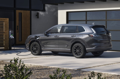 Honda CEO Is All About Hybrids Now That EV Adoption Is ‘Pushed Back 5-6 Years’