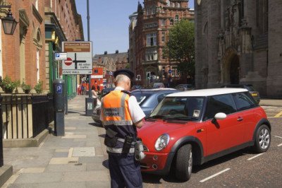Drivers face £100 fine for breaking ‘unjust’ two-minute rule