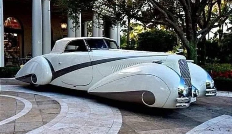 The 1937 Cadillac V-16 Series 90 Cabriolet by Hartmann