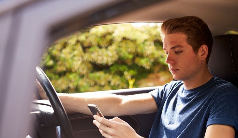 DVLA lists scenarios when drivers can use a mobile phone without punishment