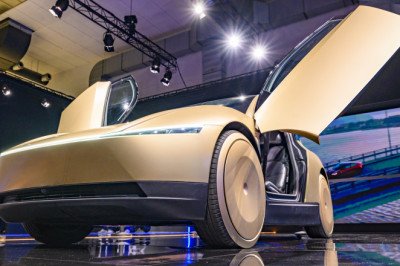 Elon Musk Really Wants You To Believe A Tesla Robotaxi Is Launching June 12