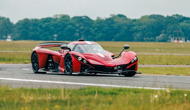 Praga Bohema is fastest ICE car around Top Gear test track