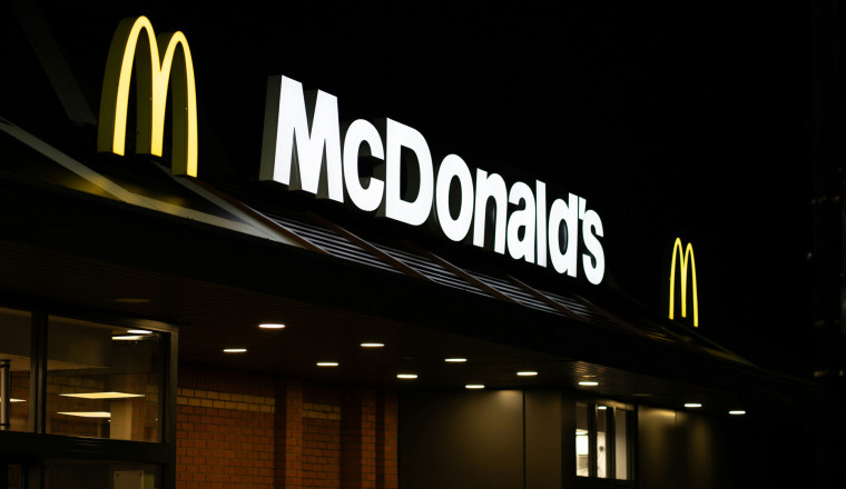McDonald’s expands EV charging network to 250 UK sites