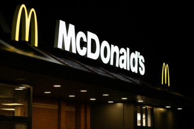 McDonald’s expands EV charging network to 250 UK sites