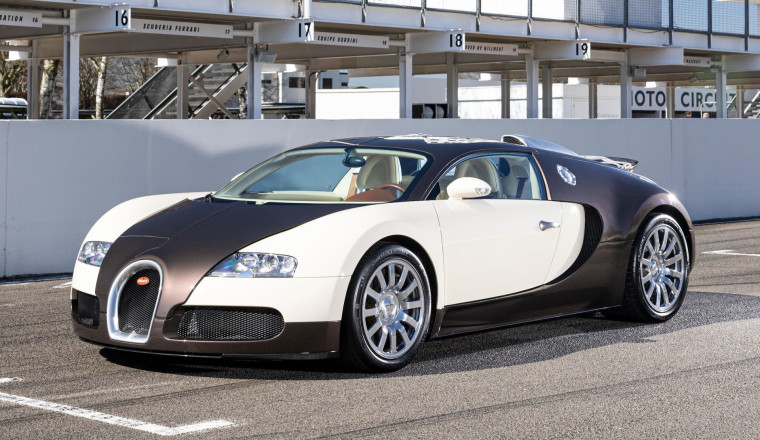 Low-Mileage 1-Owner Bugatti Veyron Heads to Auction