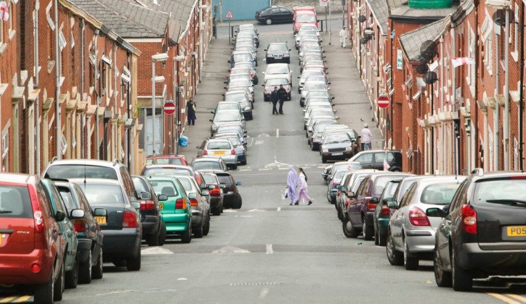 Highway Code parking rule could see drivers fined £100