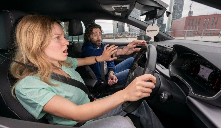 UK drivers reveal most annoying passenger habits