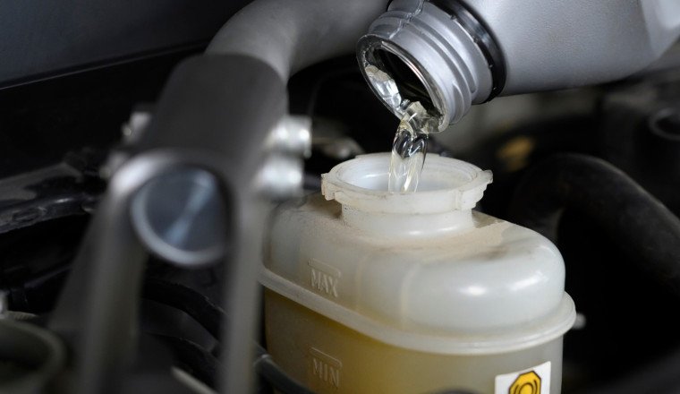Dot 3 Vs. Dot 4 Brake Fluid: What's The Difference And Can They Be Mixed?