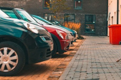 Drivers urged not to park on driveway on Wednesday