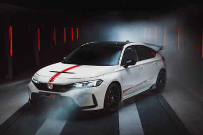 Honda Civic Type R bows out with £58,000 Ultimate Edition