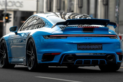 Manhart TR 900 II turns 911 Turbo S up to 11