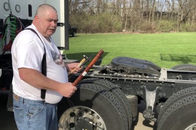 Yes, Some Semi-Truck Drivers Still Thump Their Tires, Here's Why