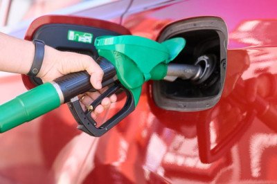 UK drivers warned to fill tanks 'as full as possible' before Wednesday