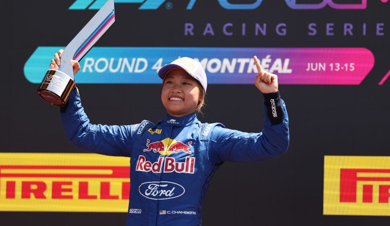 Chambers fends off Lloyd to take victory in Montreal Race 3