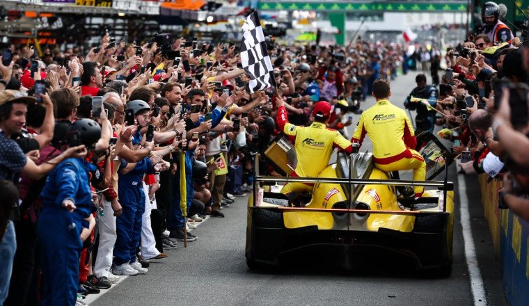 Kubica leads home Ferrari's third-straight Le Mans victory