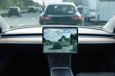 Motoring expert warns UK not ready for driverless cars for 1 reason