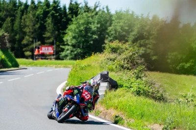 Hickman reveals cause of frightening TT crash and injury update