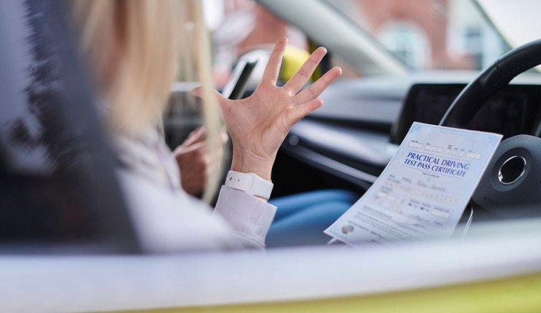 Chaos for learner drivers as £122 fee slapped on 'impossible' to book tests