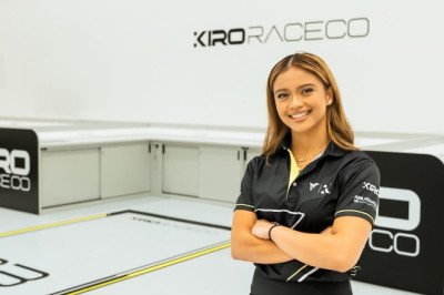 Four female drivers and F2 leader get new Formula E chances