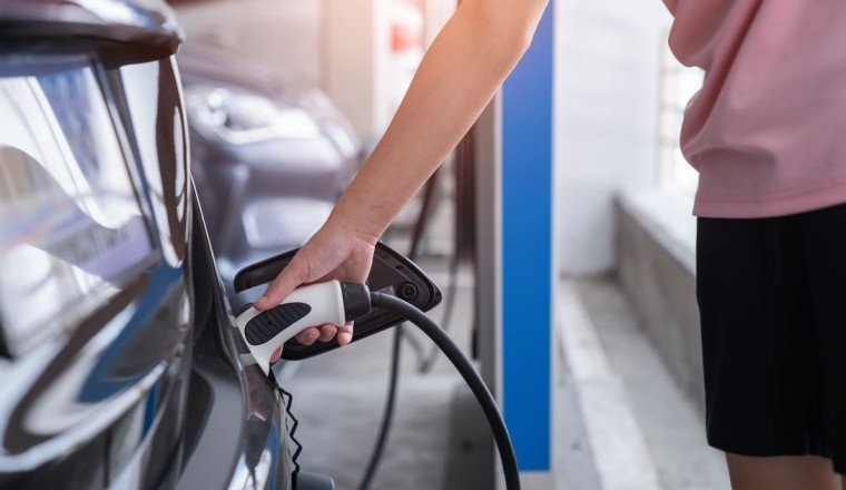 'We tested 10 plug-in hybrid cars and there was a surprise winner'