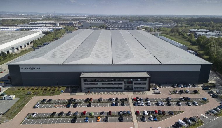 Cheshire gets huge car parts centre the size of NINE FOOTBALL PITCHES creating 200 new jobs in the region