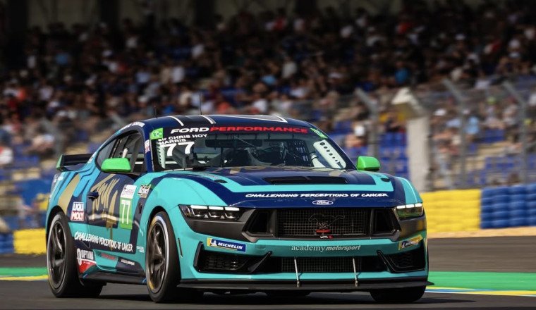 Chris Harris Shines in Mustang Challenge Dark Horse Stars Class