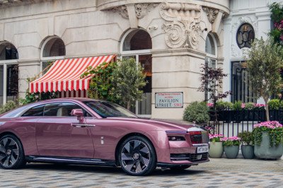 Average Age for a New Rolls-Royce Spectre Owner Is Just 35