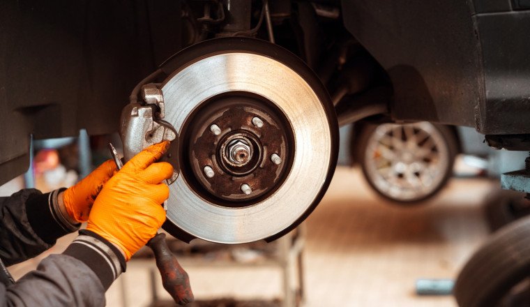 Ceramic Vs. Organic Brake Pads: What's The Difference And Which Usually Wear Out Rotors Faster?