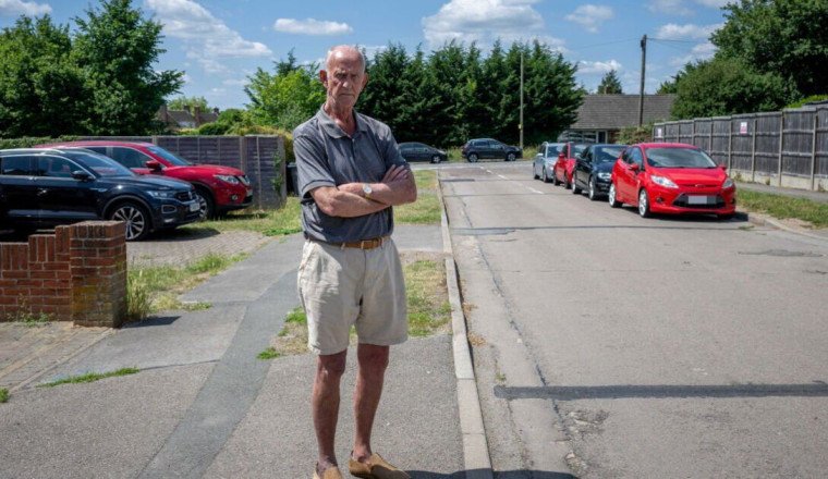 Parking chaos in UK village as drivers dump cars to avoid airport charges
