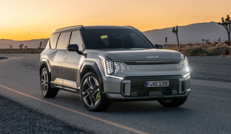 Ultra-fast Kia EV9 GT 7-seater to cost from £82,185
